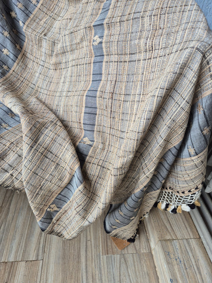 Grey Kala Cotton Kutchi Weave Saree