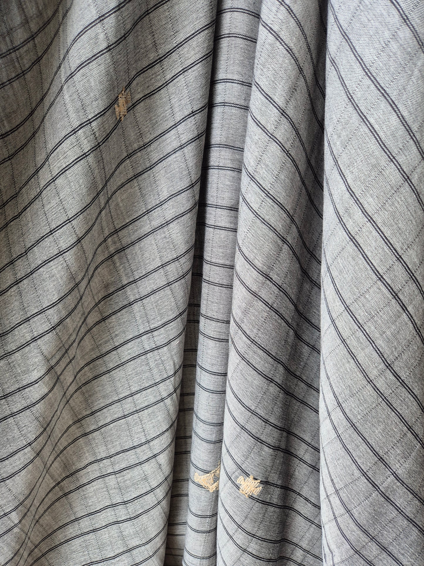 Grey Kala Cotton Kutchi Weave Saree